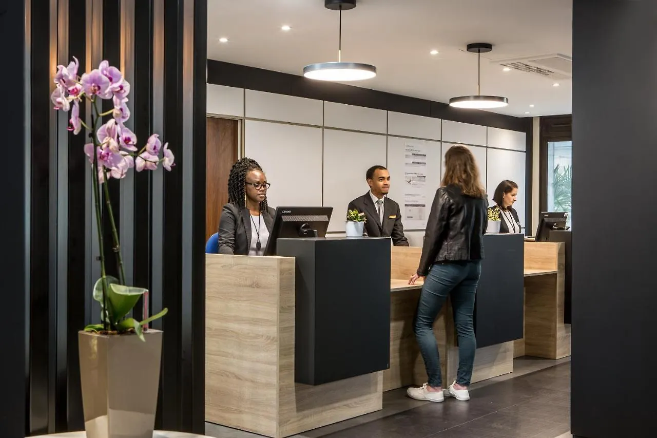 Apartmanhotel Citadines La Defense Paris 4*