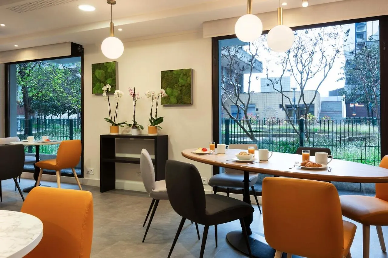 Citadines La Defense Paris Aparthotel 4*