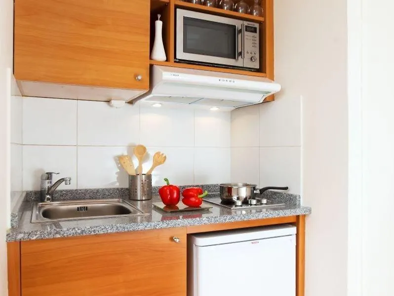 Citadines La Defense Paris Aparthotel 4*