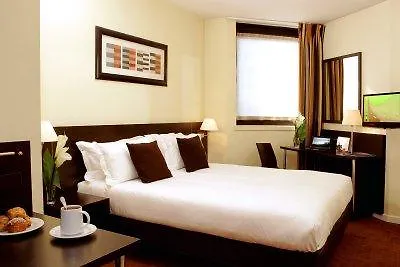 Aparthotel Citadines La Defense Paris