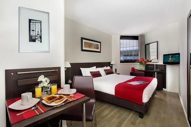Citadines La Defense Paris Aparthotel 4*